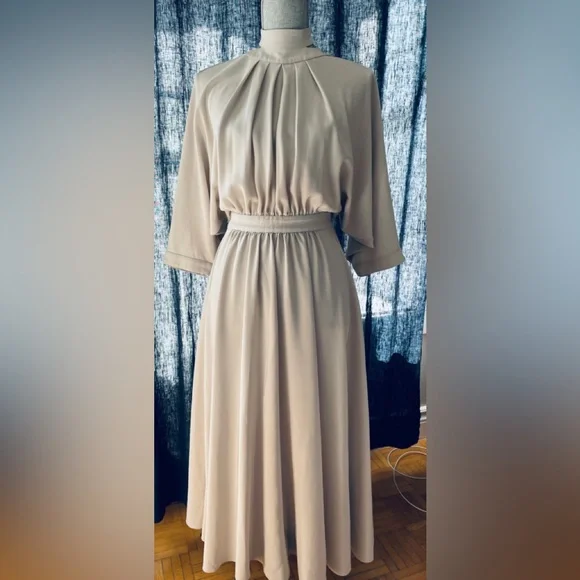 Beautiful, sexy and feminine vintage Lorraine Beauchamp cocktail/evening dress - Picture 6 of 16